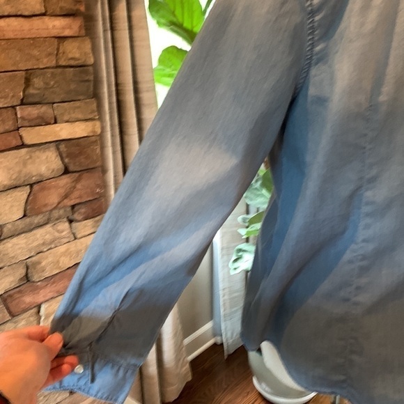 3-$30 Chico’s large denim ruffle front shirt - Picture 3 of 5